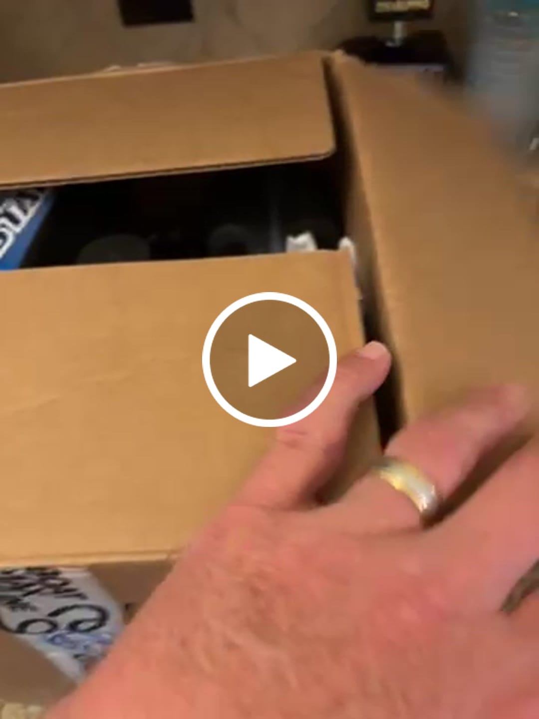 Customer video review of Suzuki ECSTAR Lower Unit Gear Oil SAE 90