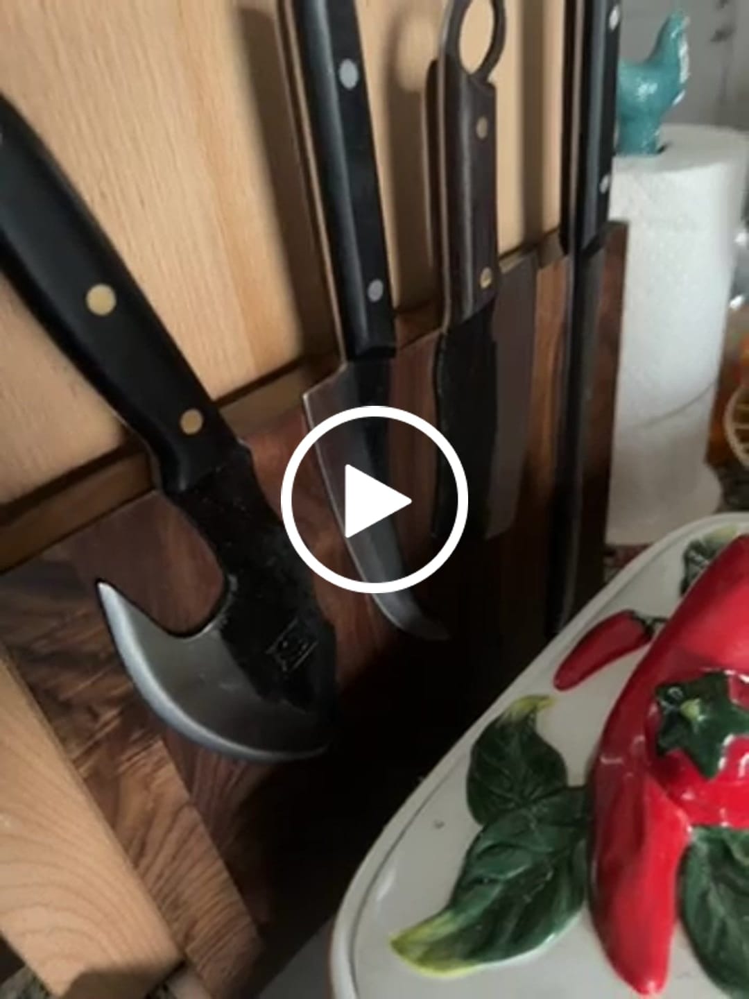 Customer video review of FREE Walnut Magnetic Knives Holder