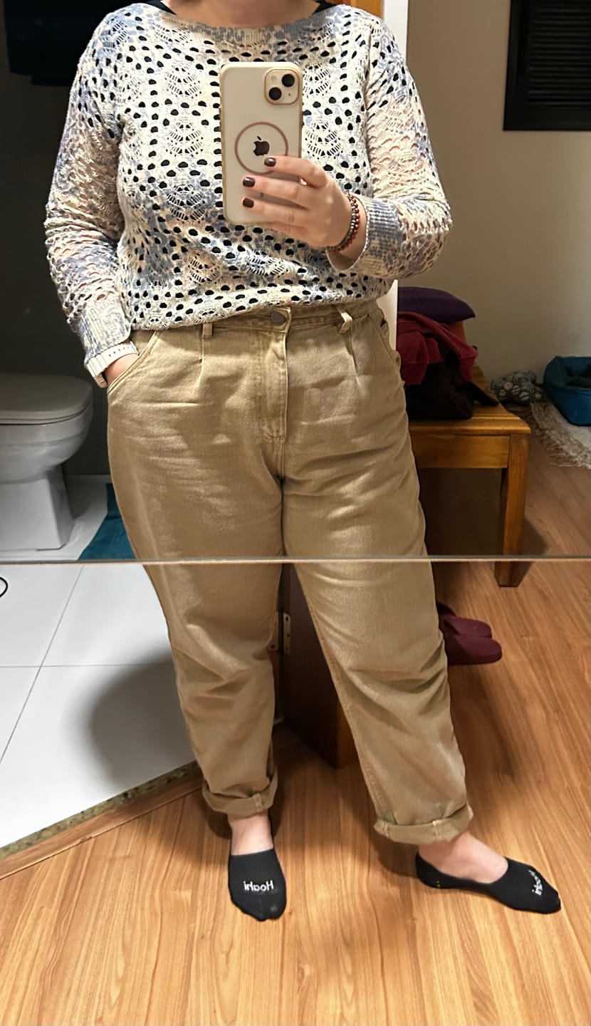 Customer photo review of Calça Jeans Slouchy Cacau Marrom Claro