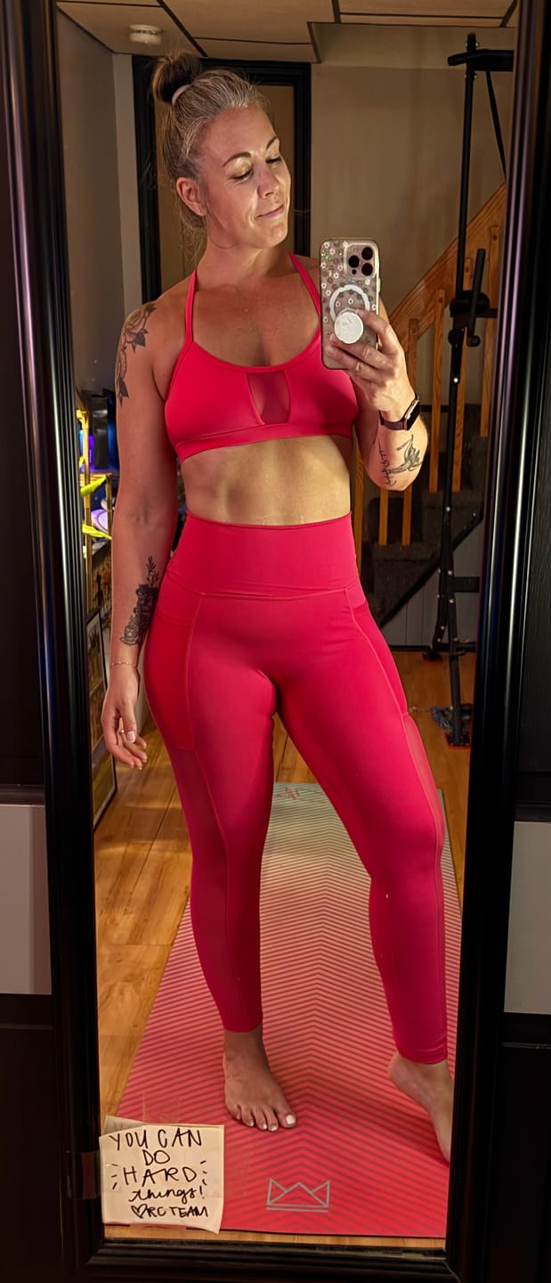 Customer photo review of DAYDREAM Performance Full Length Legging Mesh Side Panels and Pockets