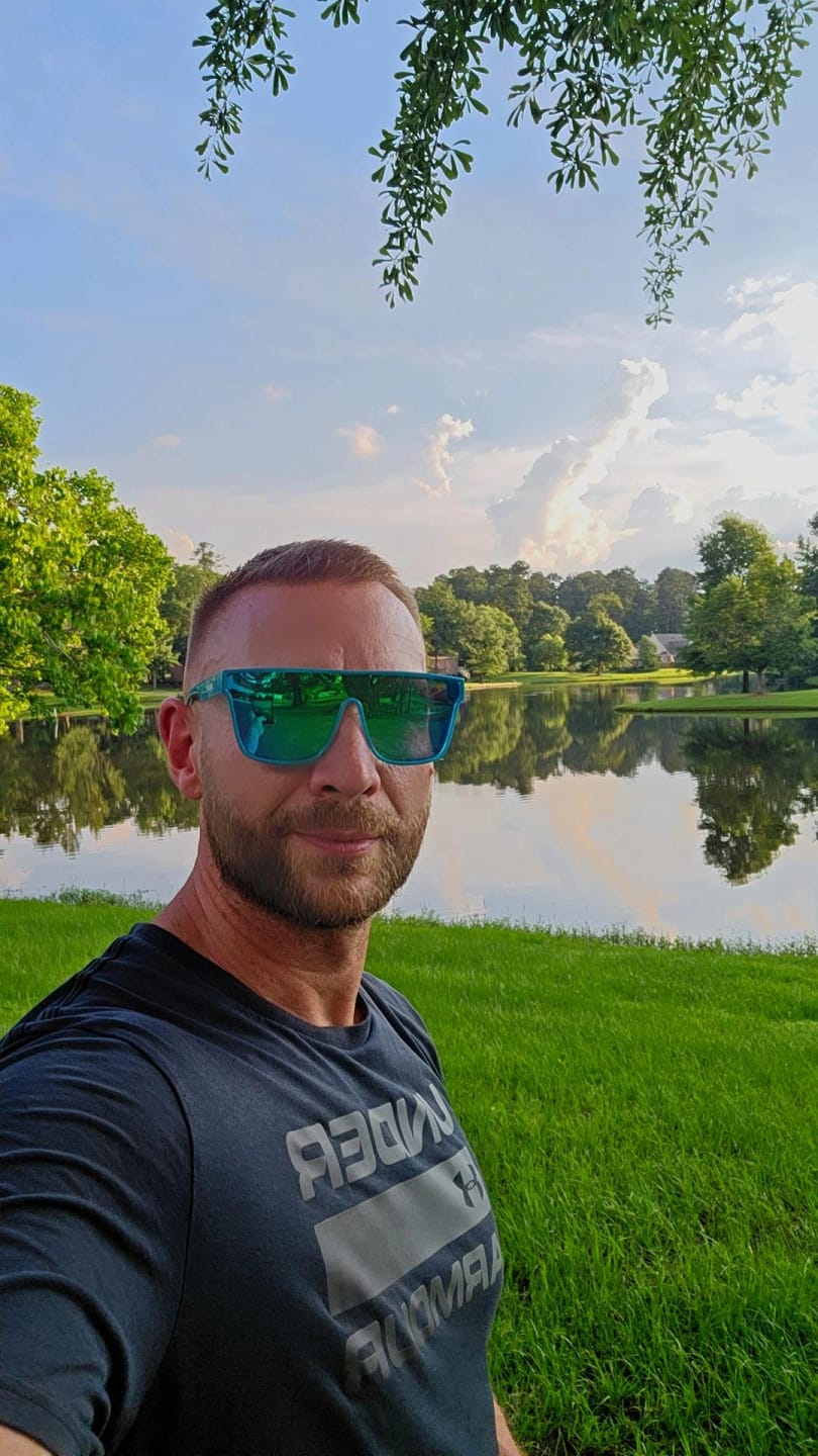 Customer photo review of 80Eighty® Polarized Bay Sunglasses