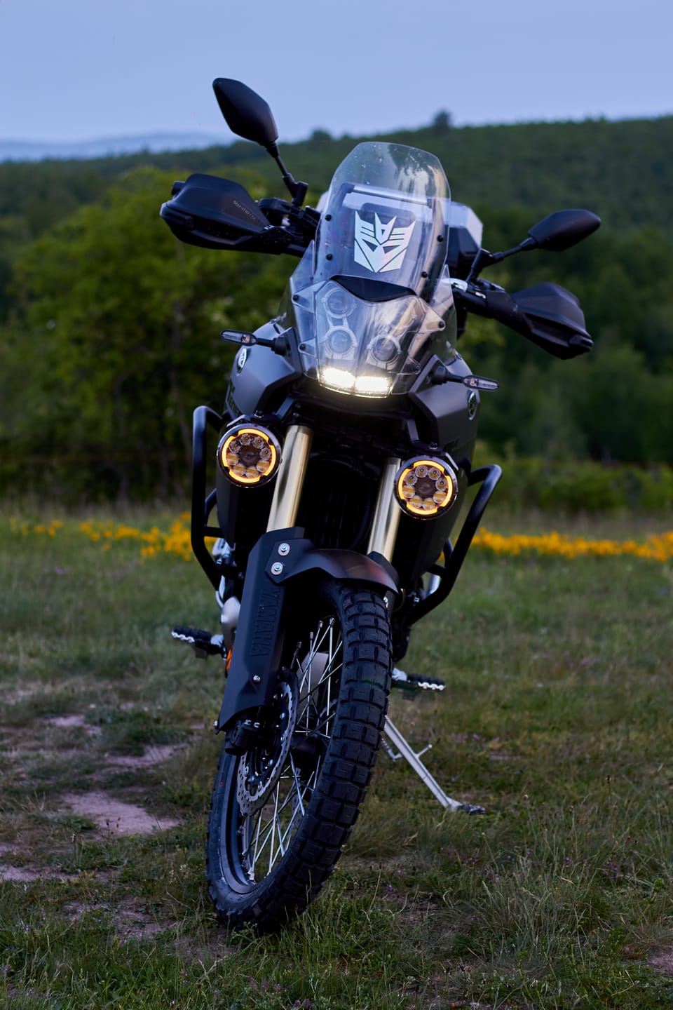 Customer photo review of MTL9 Motorcycle Lights  – The World’s Smartest Motorcycle Auxiliary Lighting System