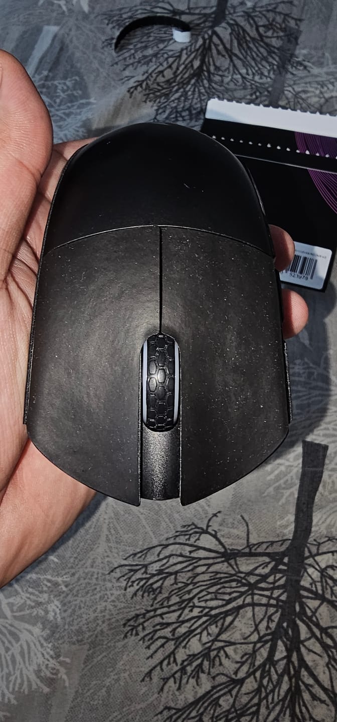 Customer photo review of Darmoshark M3 / M3 V2 için Wraith Grip Tape V2