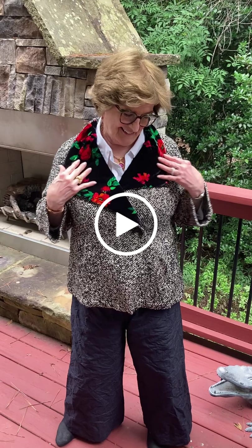 Customer video review of La Vie Boucle Jacket, Roses