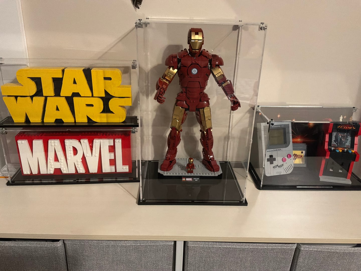 Customer photo review of Display Case for LEGO® 76344 Marvel Iron Man Mark 3 Collectors' Edition