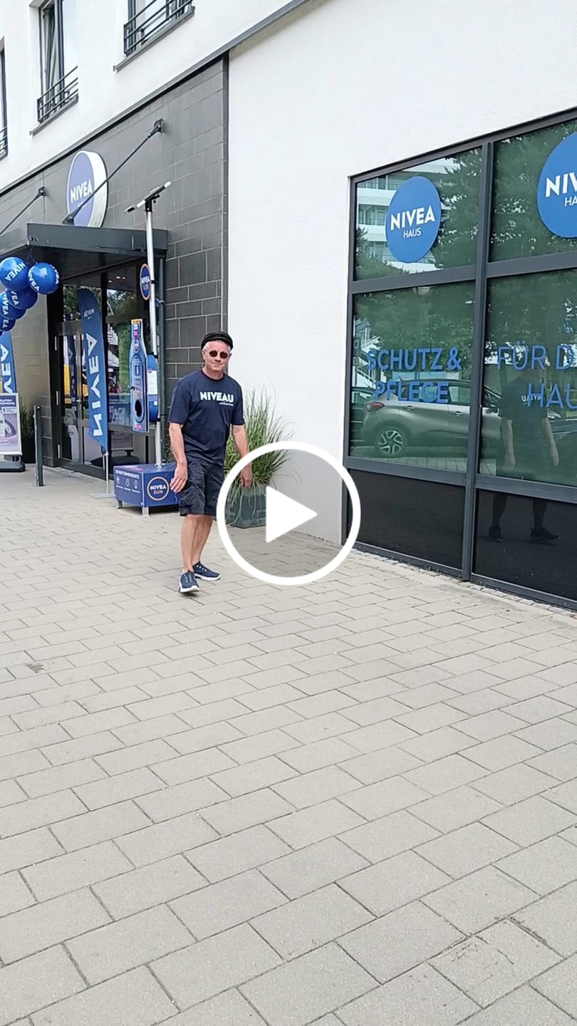Customer video review of Niveau - Premium Shirt