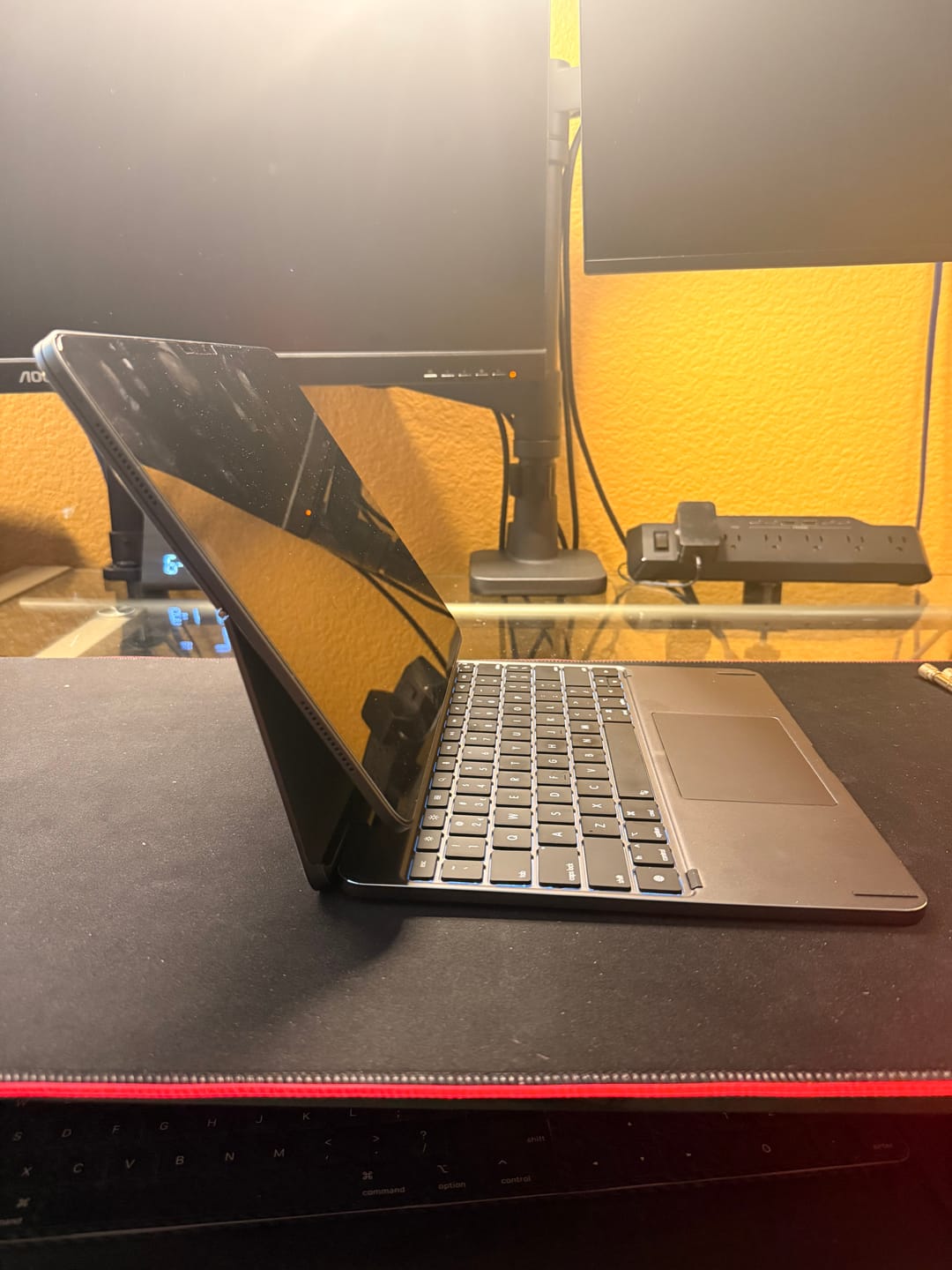 Customer photo review of Brydge MAX 13.0 for iPad Pro 13-inch (M4/M5)