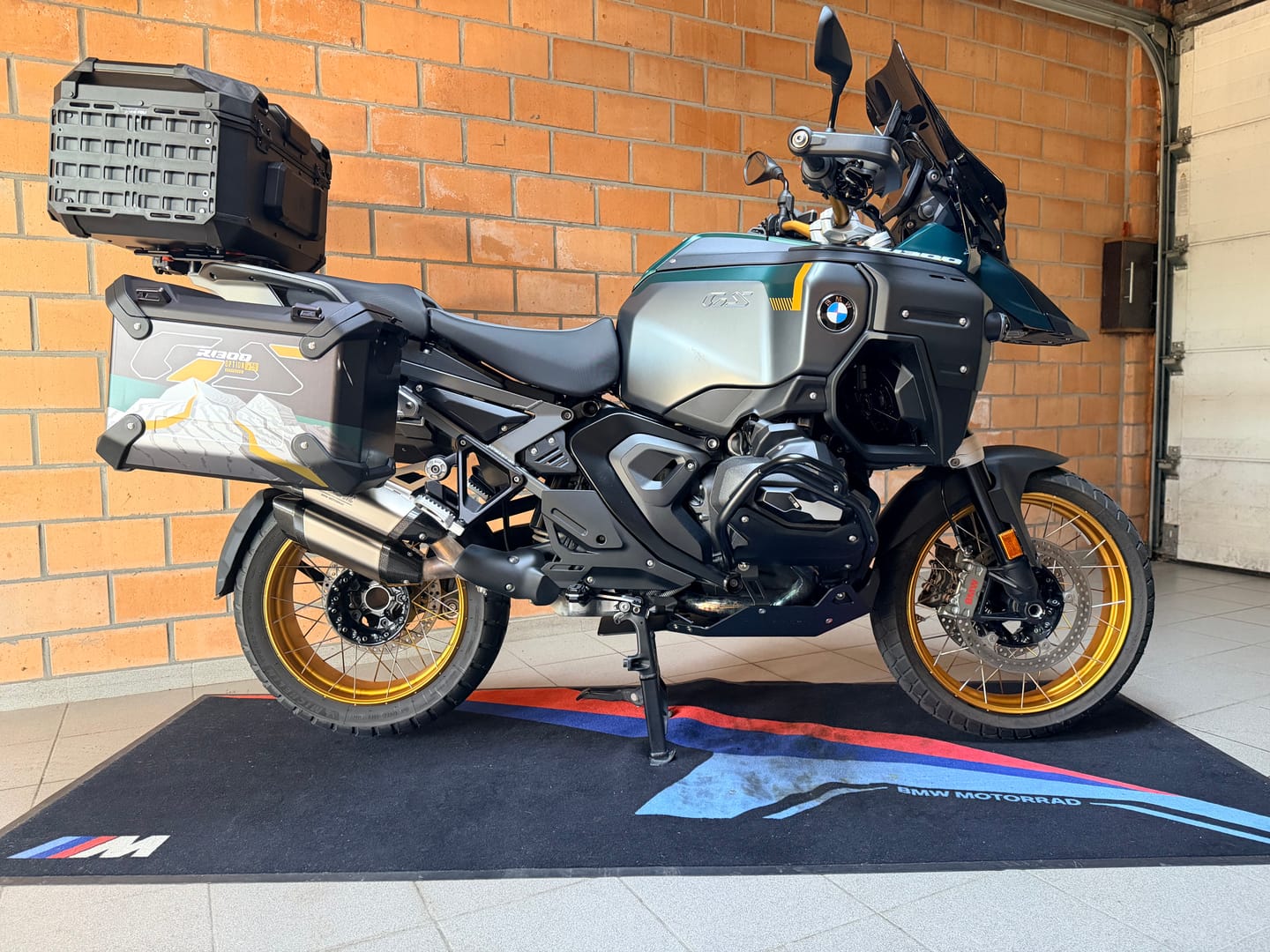Customer photo review of Crash Bar System for BMW R1300GS and R1300GS Adventure