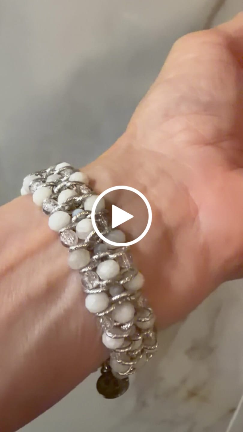 Customer video review of Moon Mirage Braided Stretch Apple Watch Strap