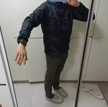 Customer photo review of Ultraleichte Wind- & Regenjacke für Damen & Herren