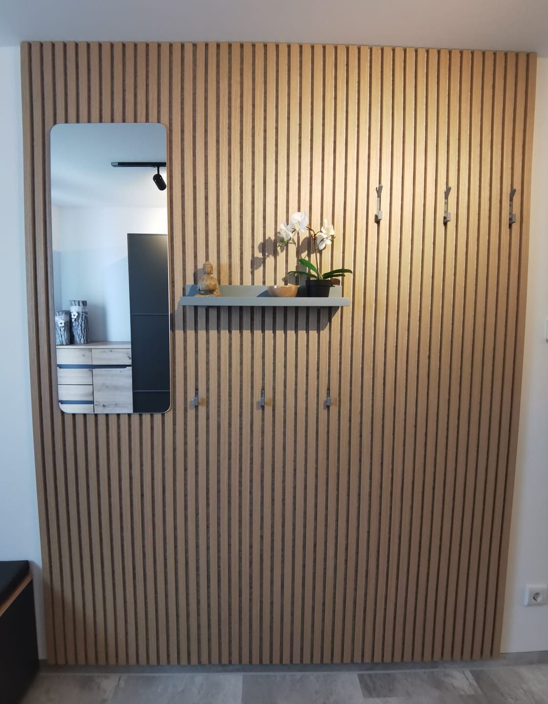 Customer photo review of Akustikpaneele Natürliche Eiche mit Filz Grau | 240 cm x 60 cm | Dreiseitig Echtholzfurnier