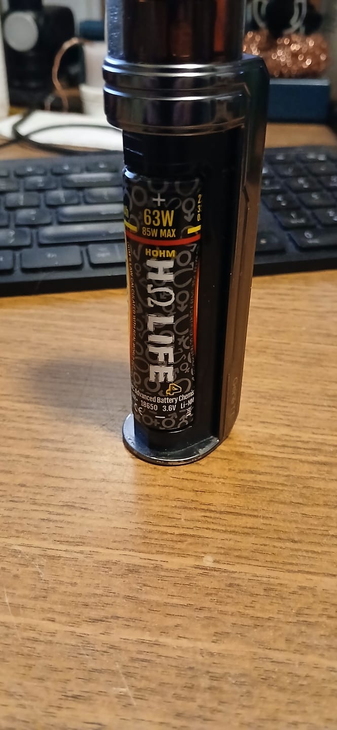 Customer photo review of Hohm Tech Life V4 18650 3015mAh 22.1A Battery