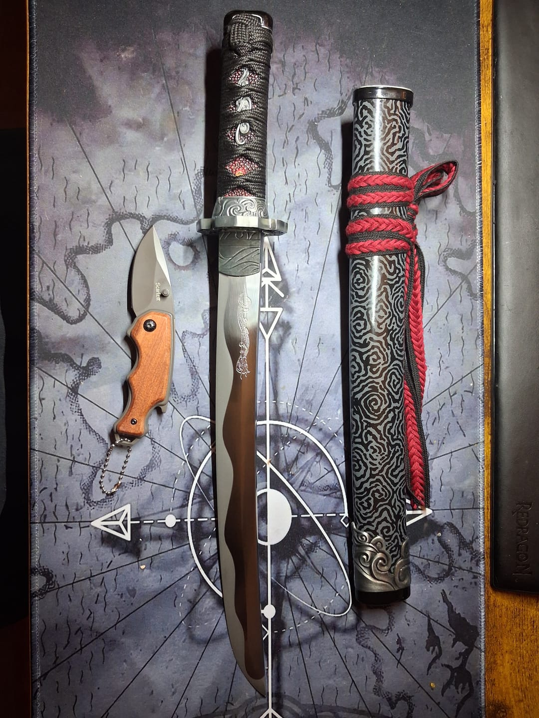 Customer photo review of Scarlett - EDC