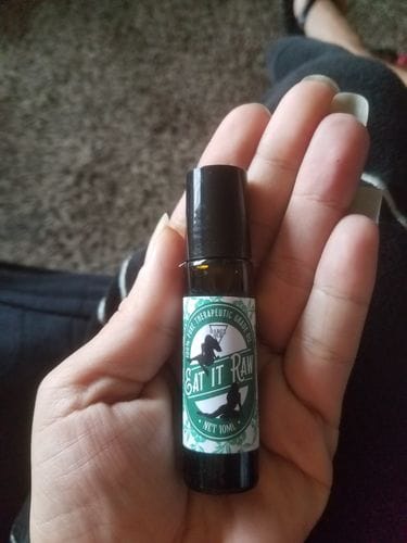 Customer photo review of Bargz Eat It Raw Fragrance Perfume Oil, Mature Fruity Scent with Sweet Awakening Effect