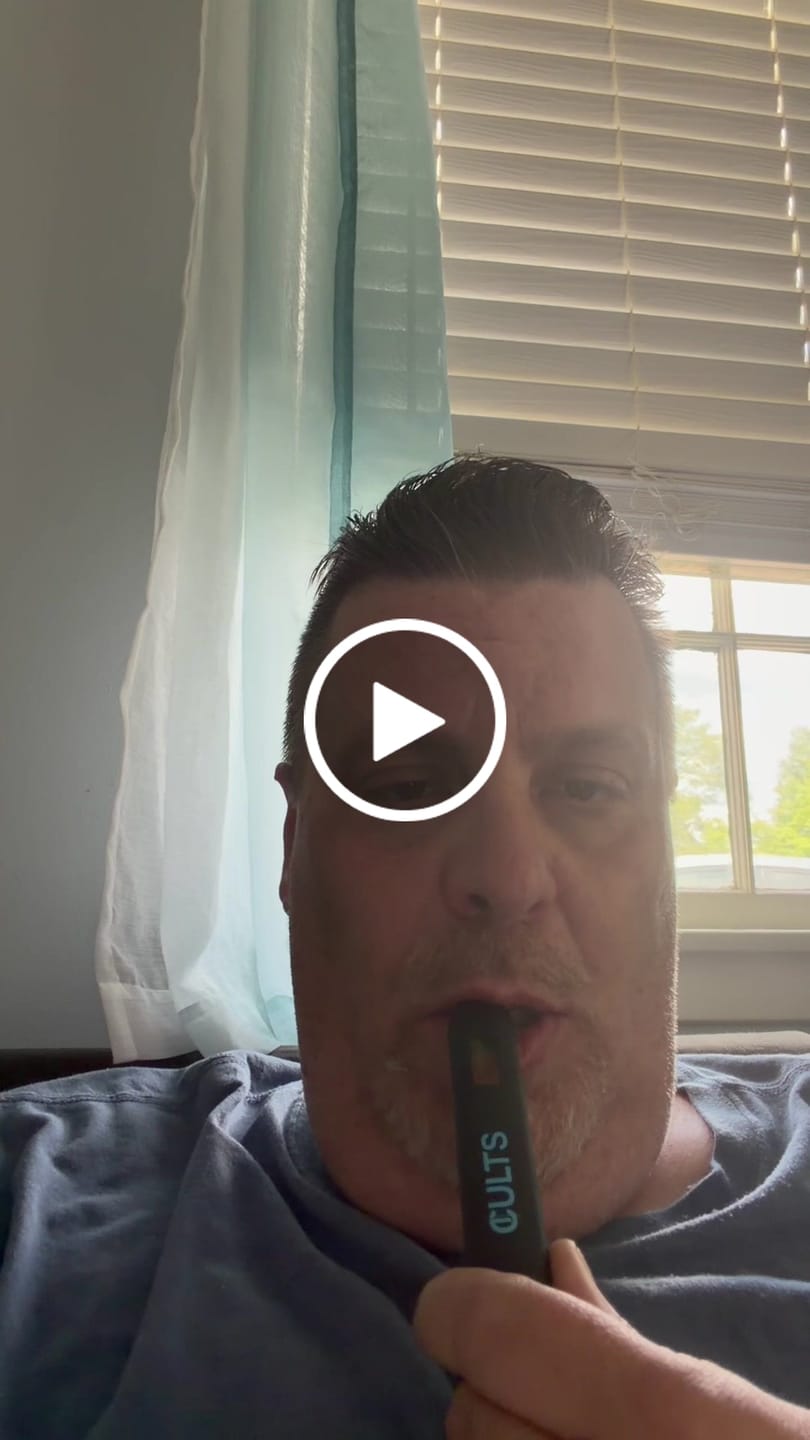 Customer video review of 2G Mantra Vape