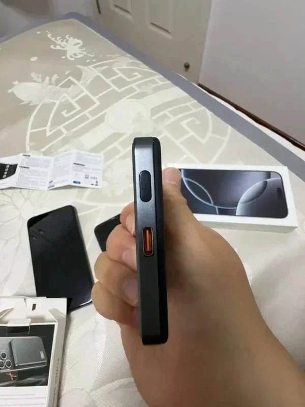 Customer photo review of Magnetic Wireless Power Bank 50000mAh PD22.5W Fast Charge