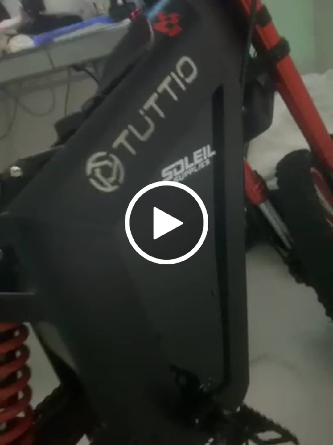 Customer video review of Glossy Black Tuttio Side Panels