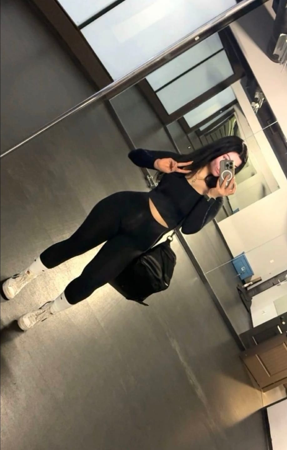 Customer photo review of The Essentials Legging / Black