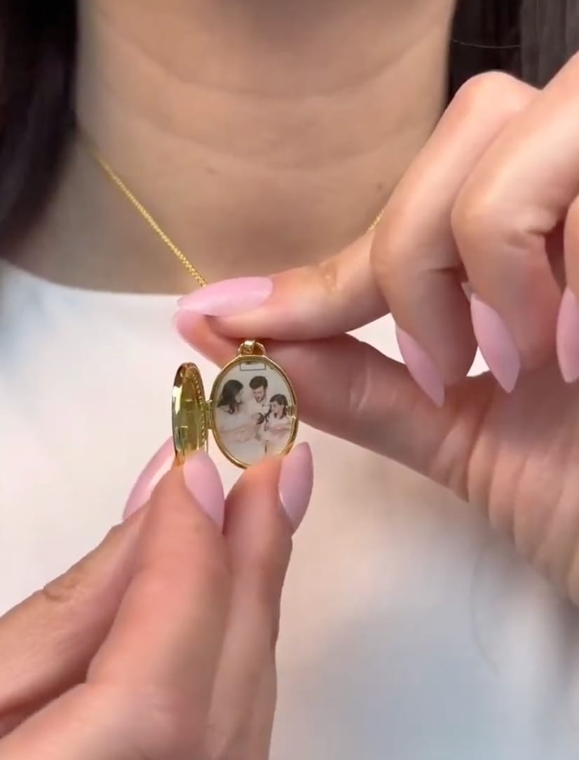 Customer photo review of Custom Photo Oval Locket Necklace