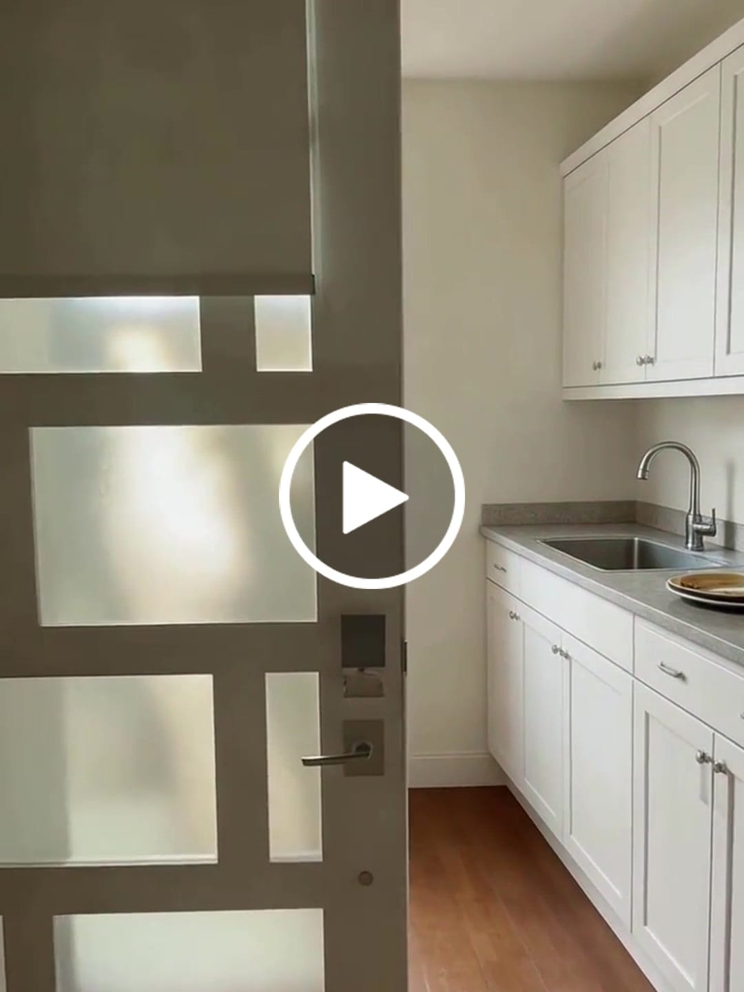 Customer video review of Smart Motorized Roller Shades 100% Blackout Essential