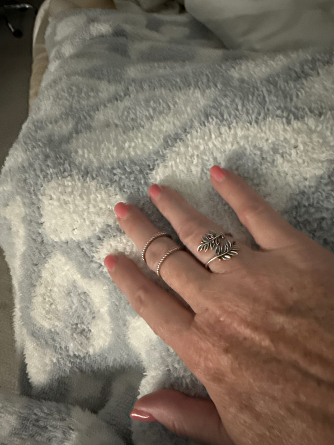 Customer photo review of Splint Knuckle Ring Sterling Silver