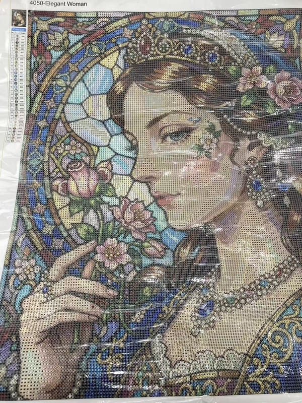 Customer photo review of Elegant Woman Diamond Painting 30/40 40/50 50/60
