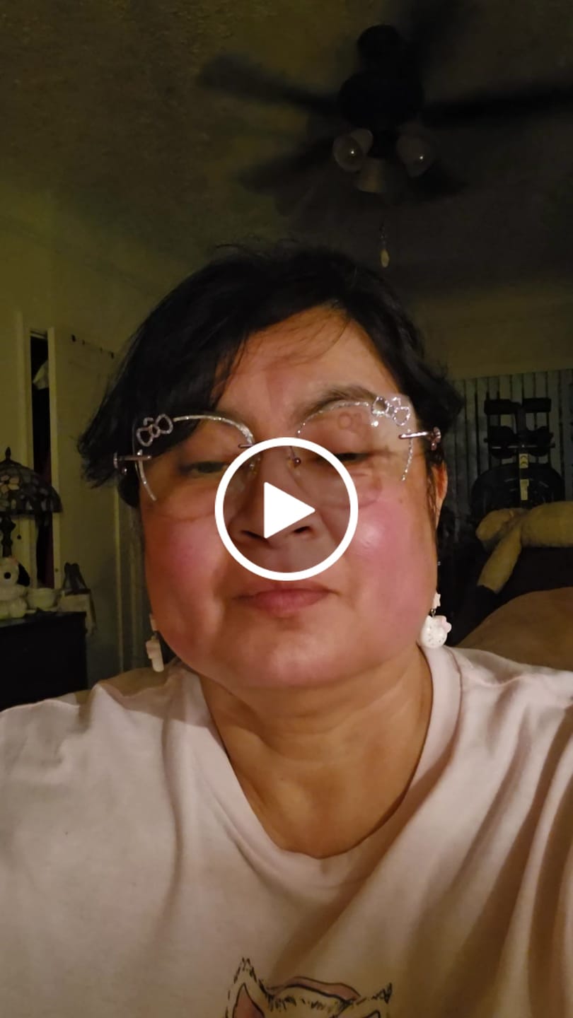 Customer video review of Kitty Eyeglasses