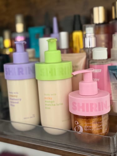 Customer photo review of Shimmering Body Oil Glazed Strawberry Butter Cream