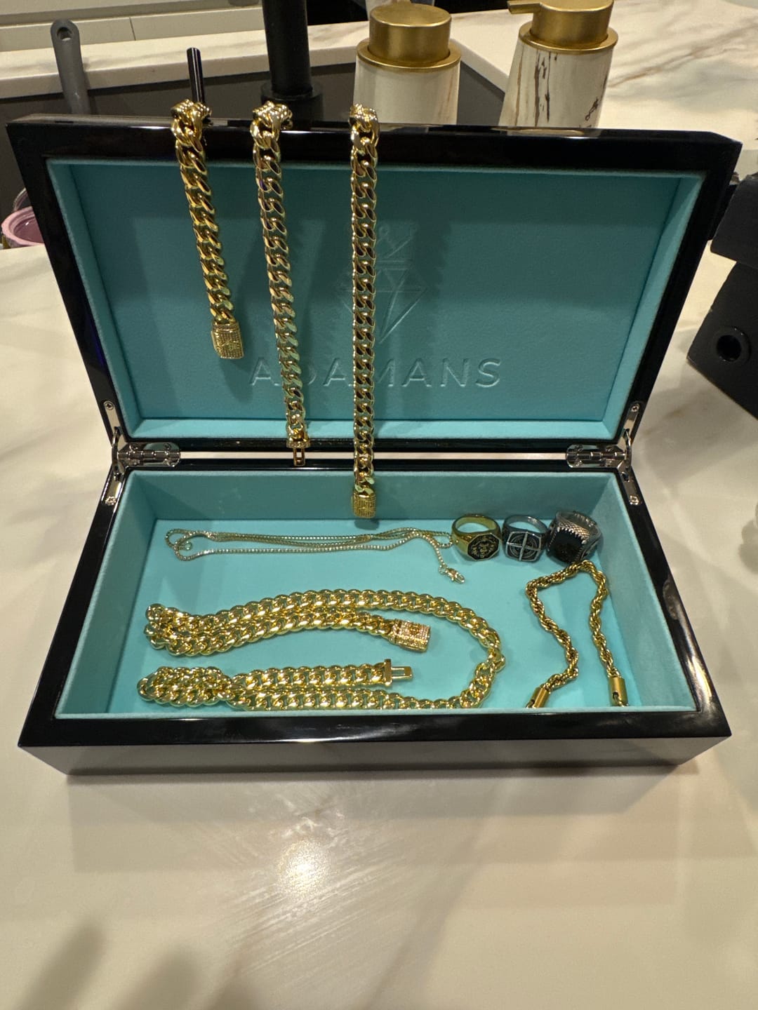 Customer photo review of 10mm Cuban Moissanite Clasp Chain - 18k Gold - D Colour - VVS1