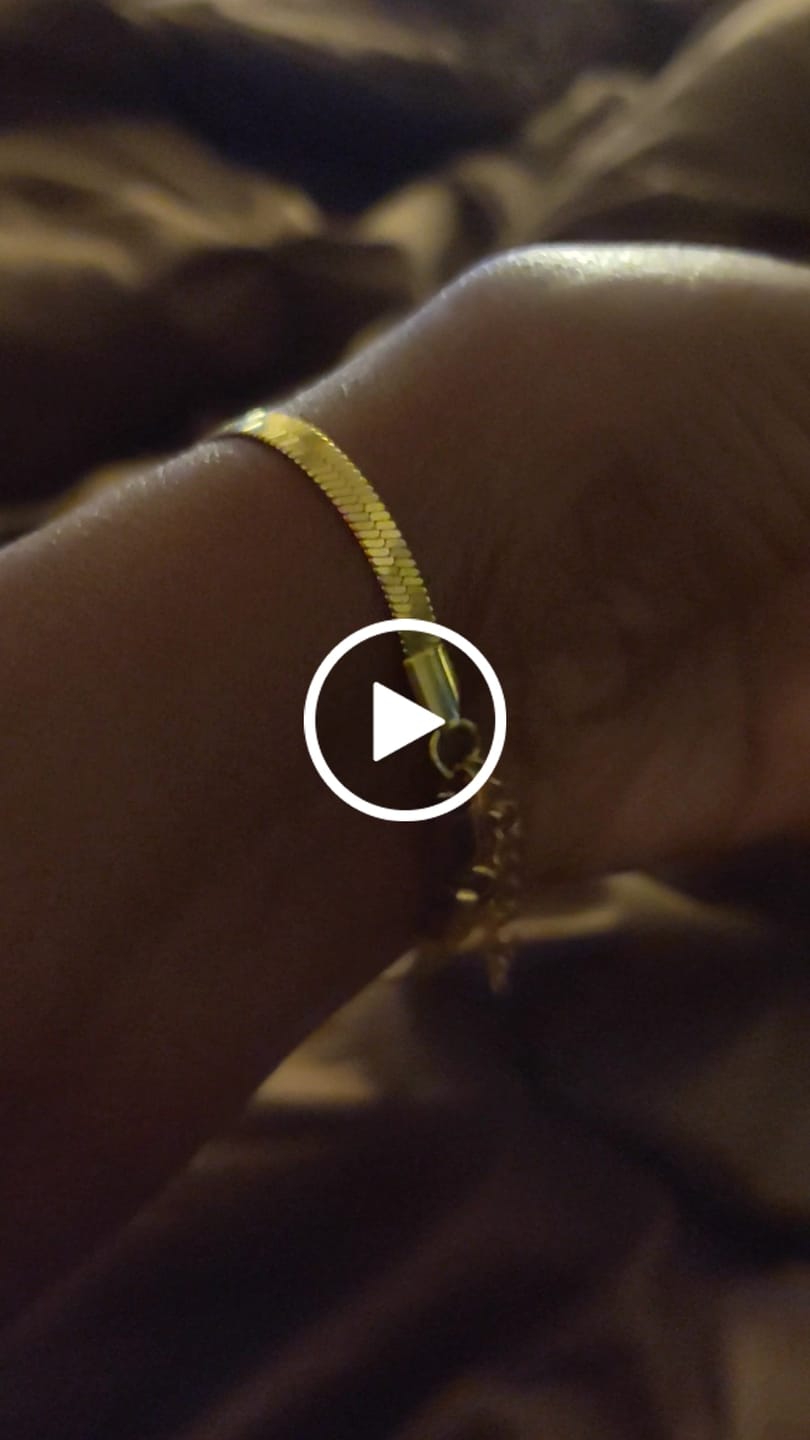 Customer video review of Angelica® Stainless Steel Herringbone Bracelet (Bundle)