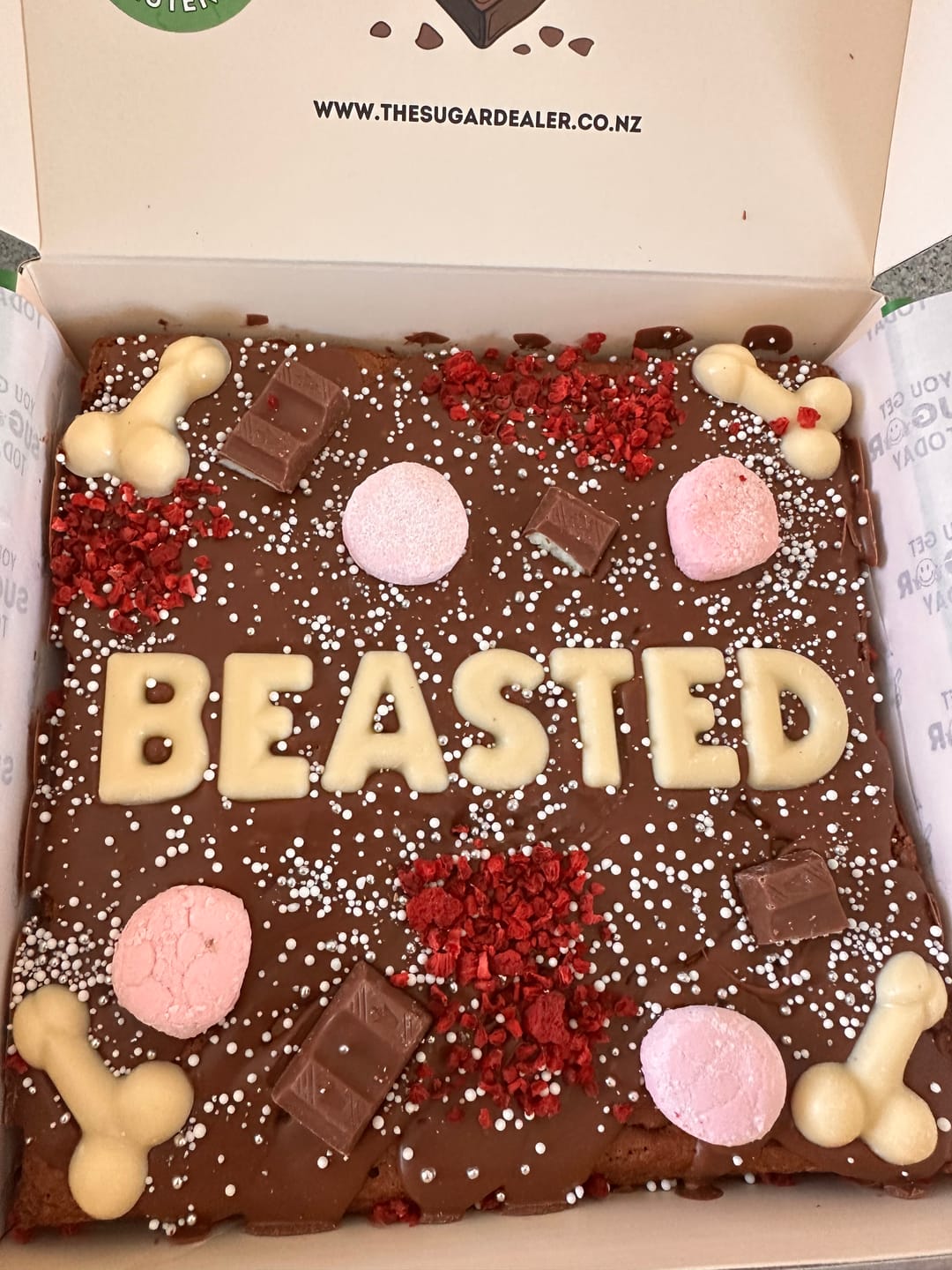Customer photo review of No added gluten custom message brownie