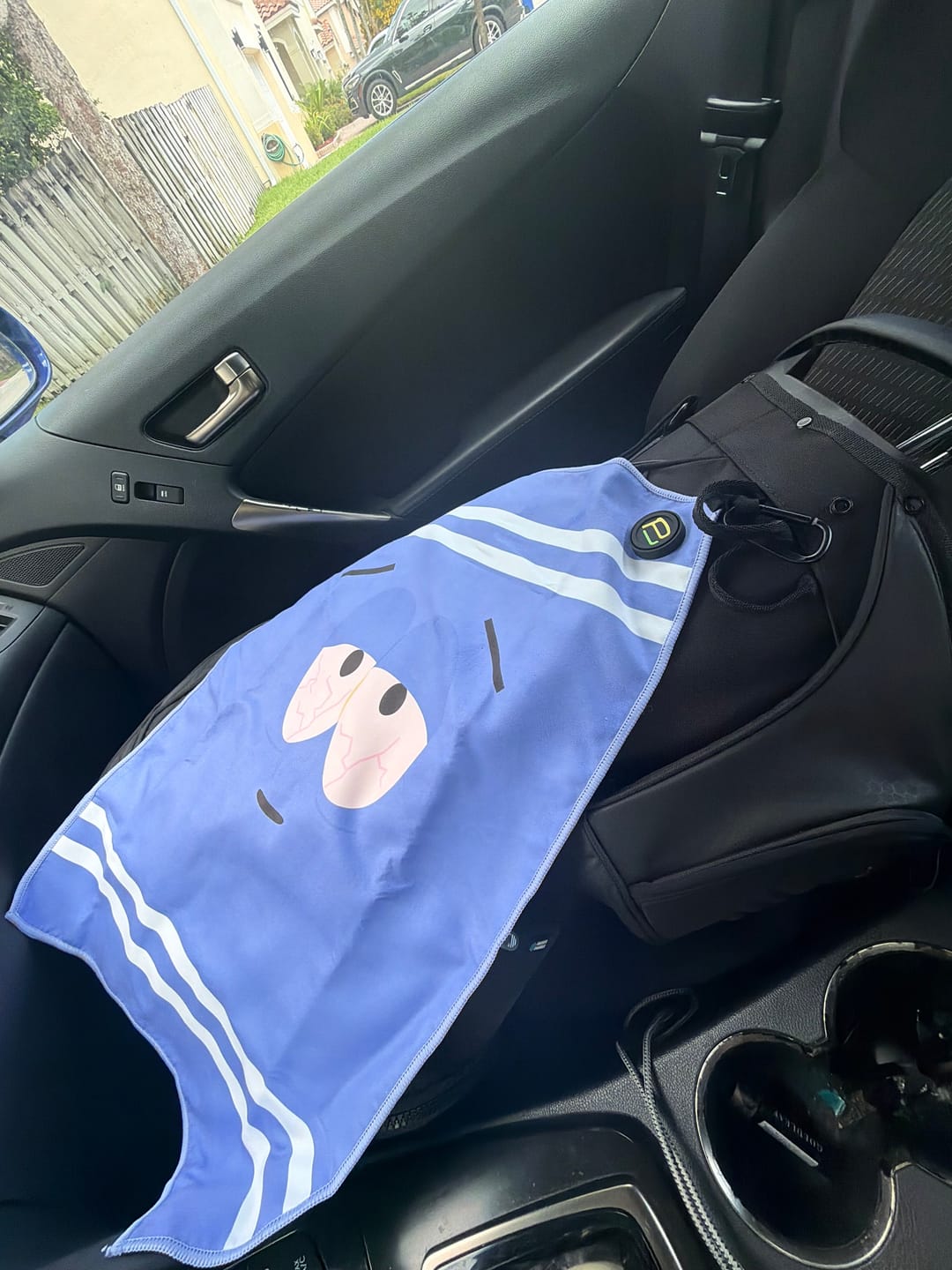 Customer photo review of MAGNETIC Towelie 24" x 16" Golf Towel, Double Sided