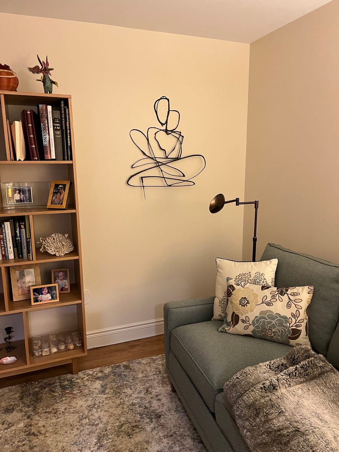 Customer photo review of Abstract Couple Harmony Metal Wall Art