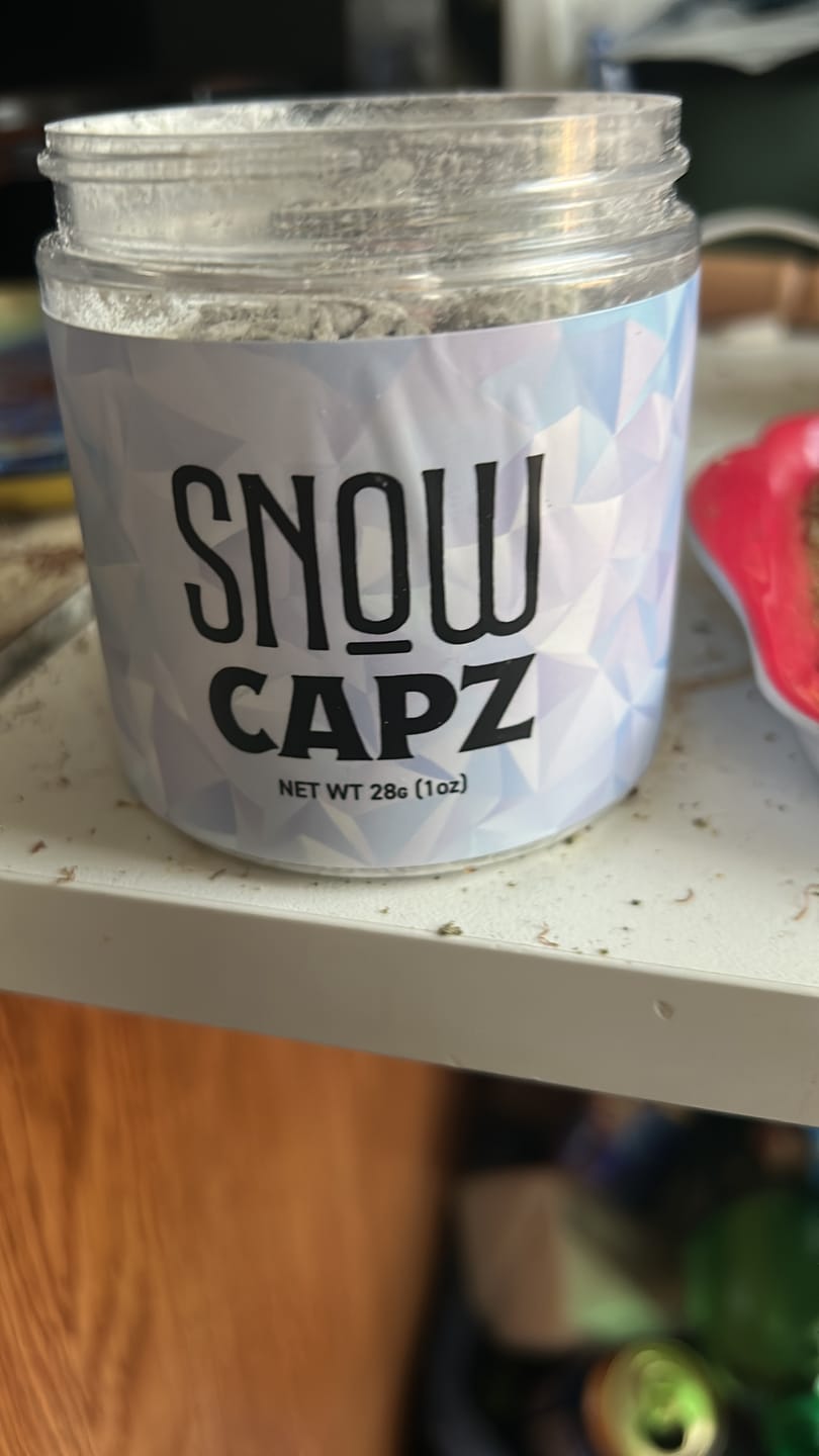 Customer photo review of Snow Capz 28 Grams