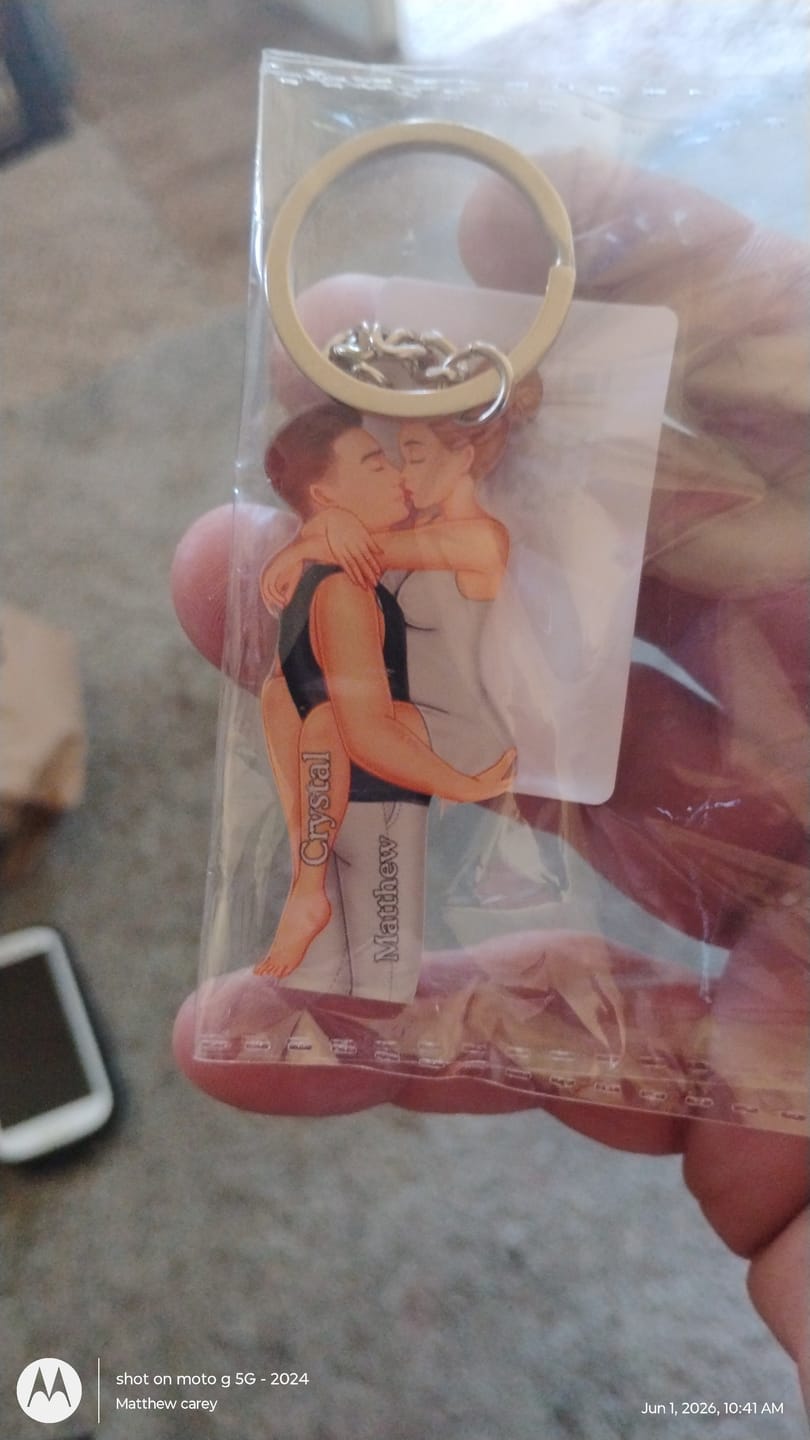 Customer photo review of Couple Kissing - Anniversary Gift For Couples - Personalized Keychain