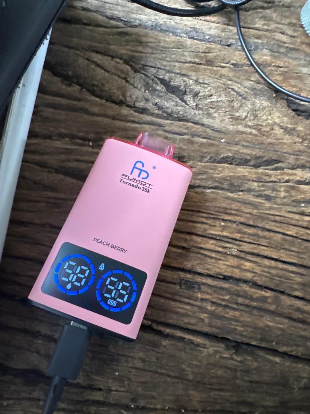 Customer photo review of RandM Tornado 35000 Puffs Disposable Vape