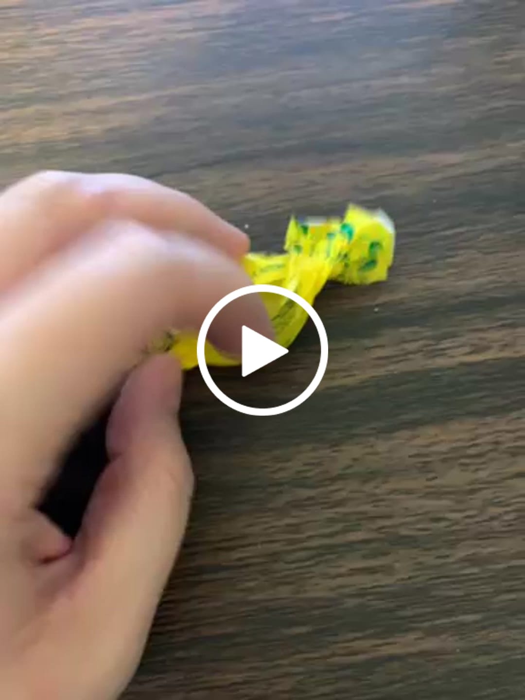Customer video review of Sicilian Lemon Vegan Hard Candies by Maria Cristina, 5.7 oz (160 g)