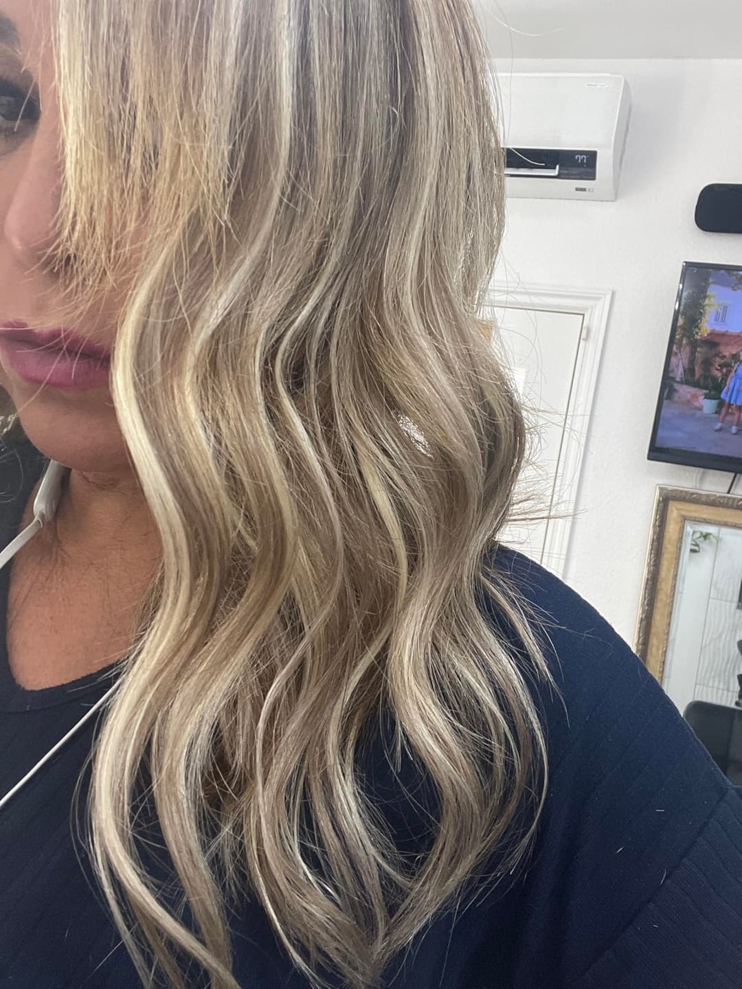 Customer photo review of Virgin XO Invisible Weft Butterfly Weft Extensions Blonde #P8/60
