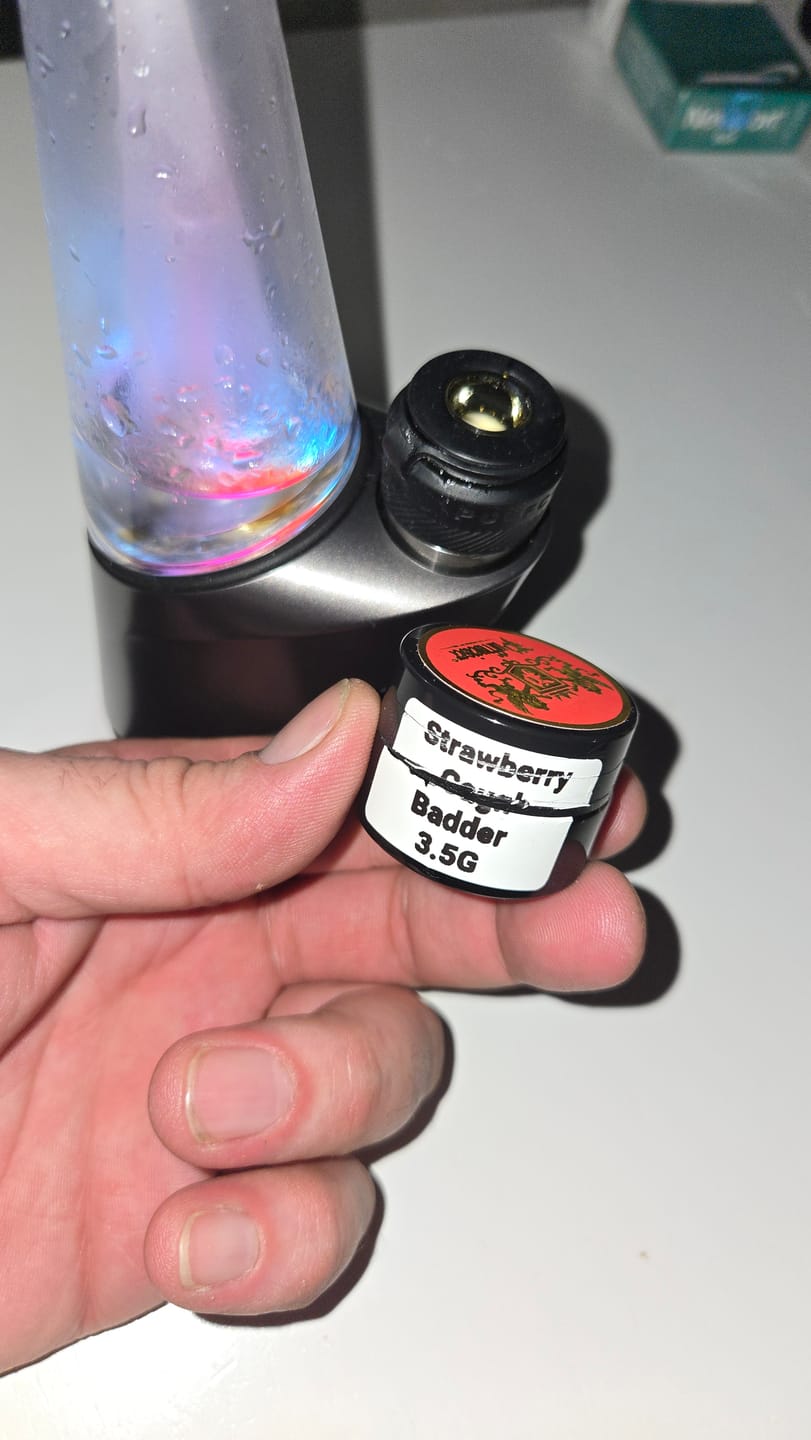 Customer photo review of Legendary Badder Strawberry Cough 3.5G (BOGO)