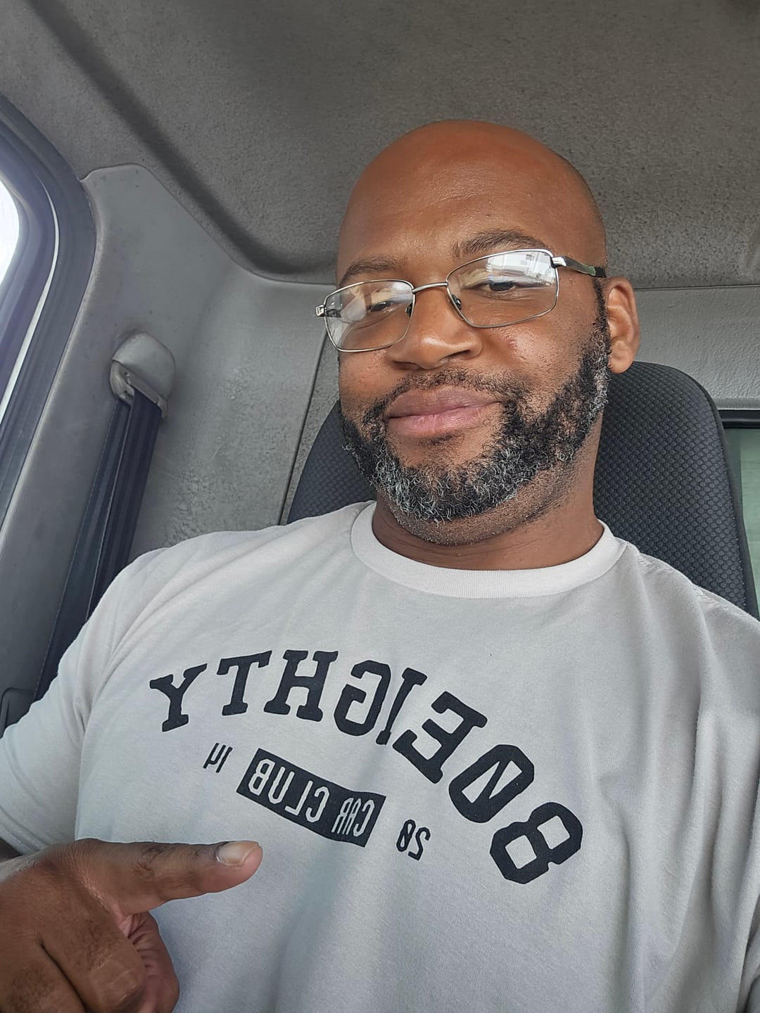 Customer photo review of 80Eighty® CarClub Shirt