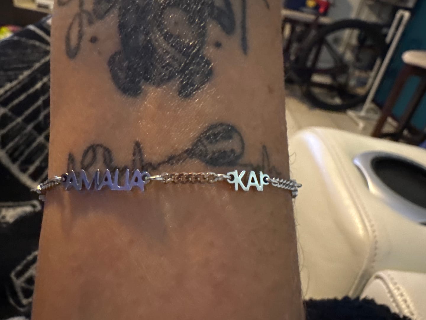 Customer photo review of Pulsera personalizada con nombre