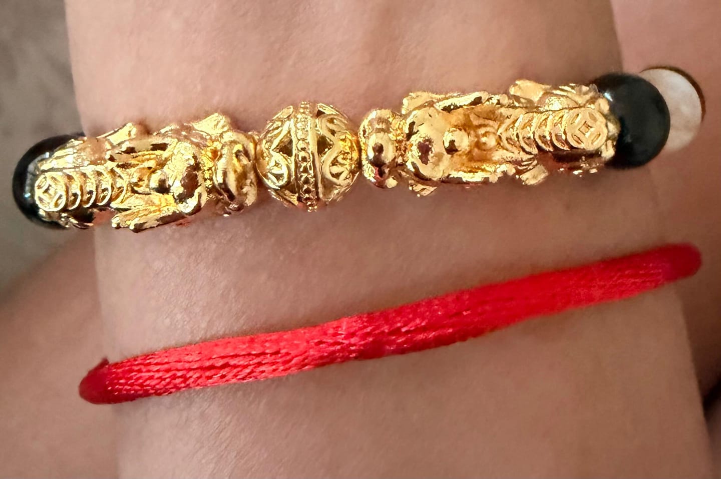 Customer photo review of Money Attracting Citrine and Black Obsidian Double Pixiu Bracelet