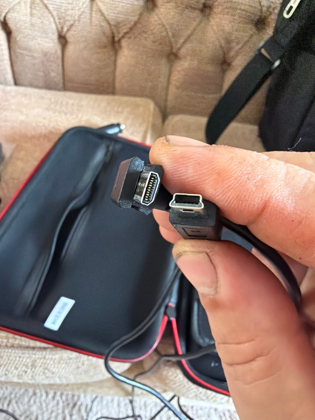 Customer photo review of Garmin AC adapter and USB cable kit