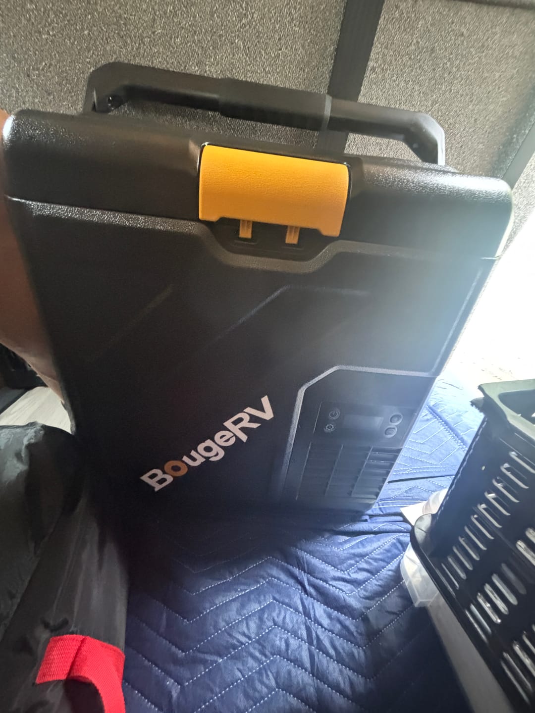 Customer photo review of BougeRV CRH20 ポーダブル冷蔵庫 20L（ブラック）