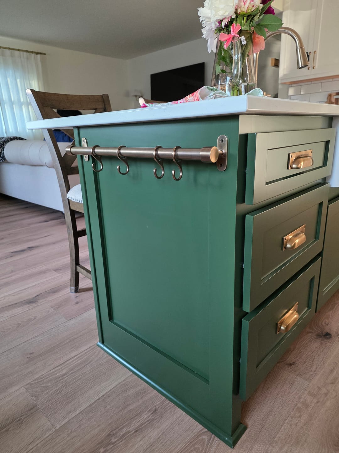 Customer photo review of Pot Rail – Antique Brass