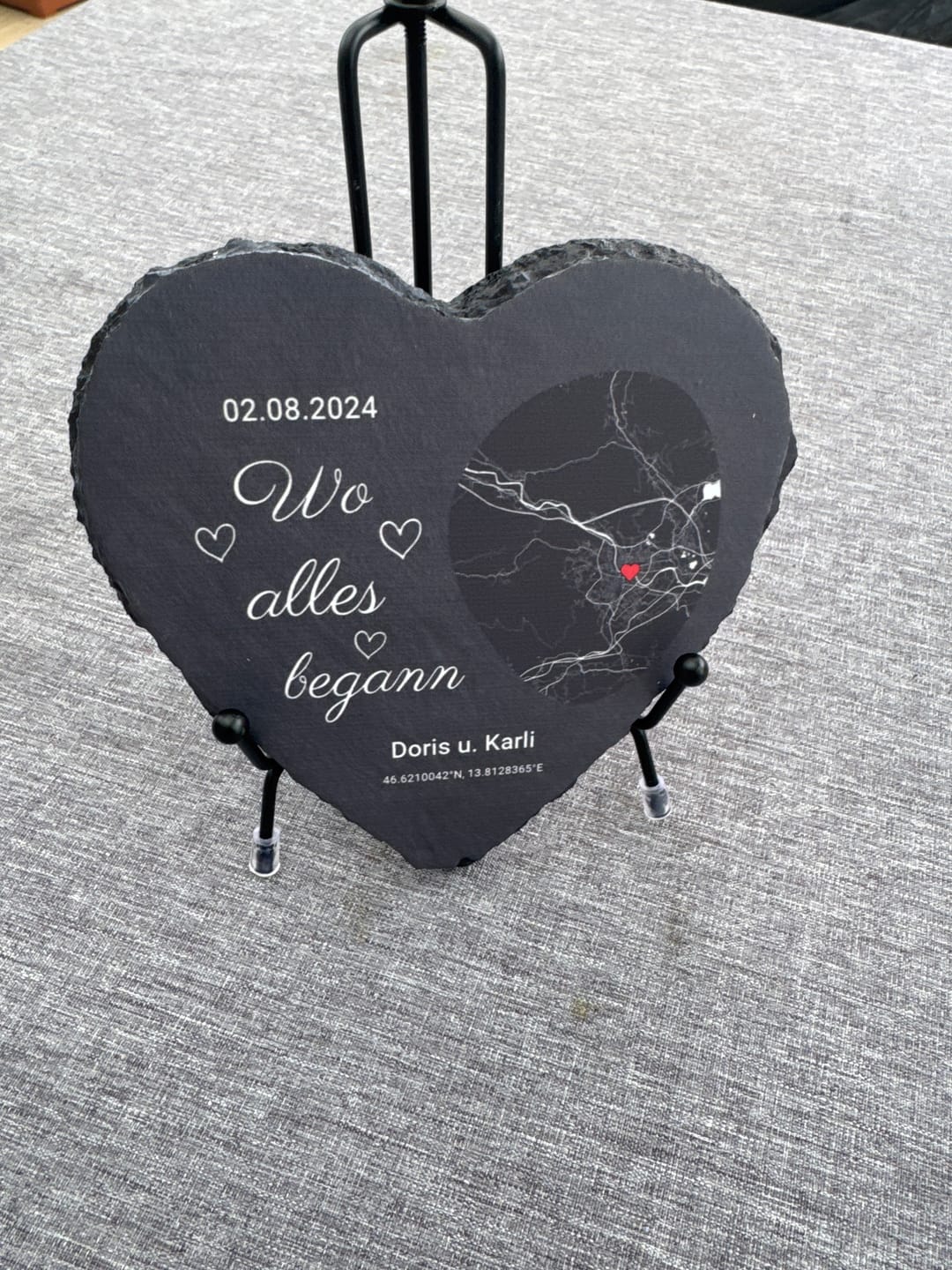 Customer photo review of Wo alles begann - Personalisiertes Schieferherz (15x15)