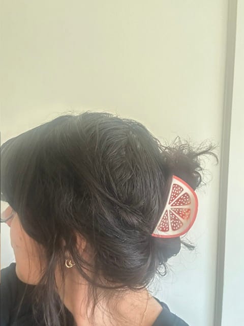 Customer photo review of Midi Grapefruit Slice Hair Claw Clip