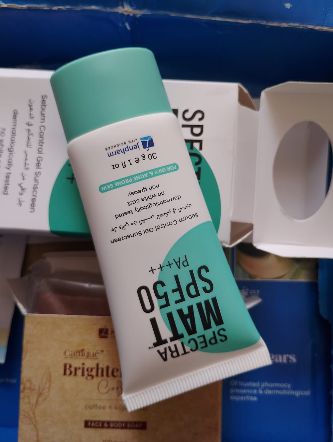 Customer photo review of Spectra Matt SC SPF 50