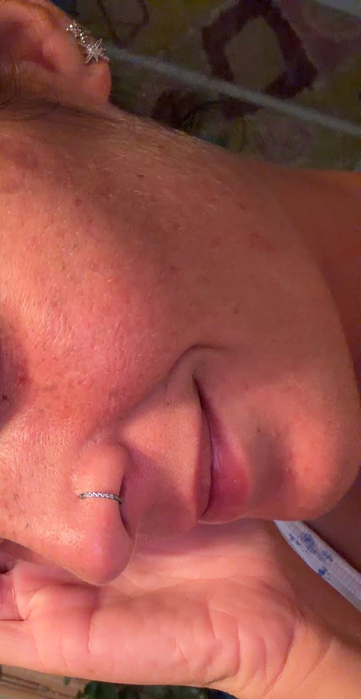 Customer photo review of Piercing Liva