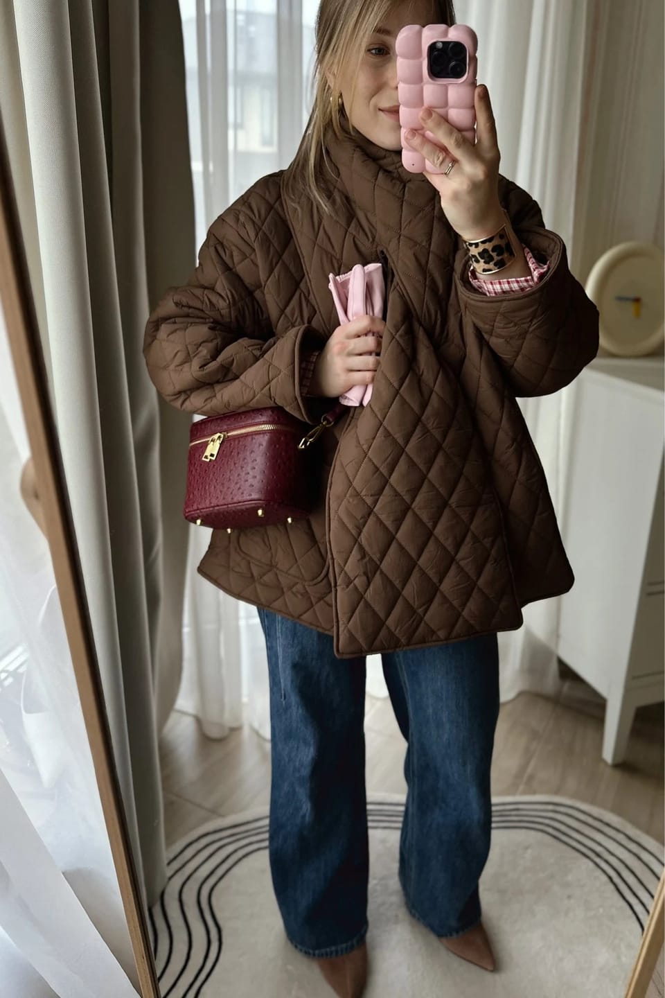 Customer photo review of Delphine Leather Box Bag